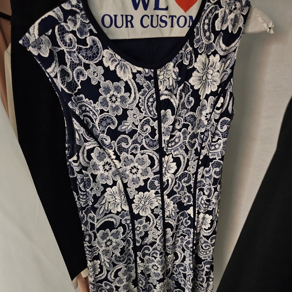 Sandra Darren Dress Petite Medium